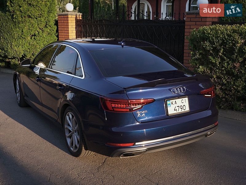 Седан Audi A4 2019 в Києві