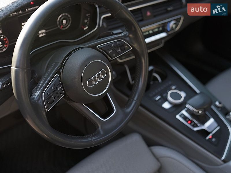 Седан Audi A4 2019 в Києві