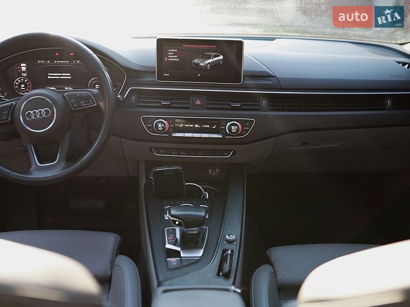 Седан Audi A4 2019 в Києві