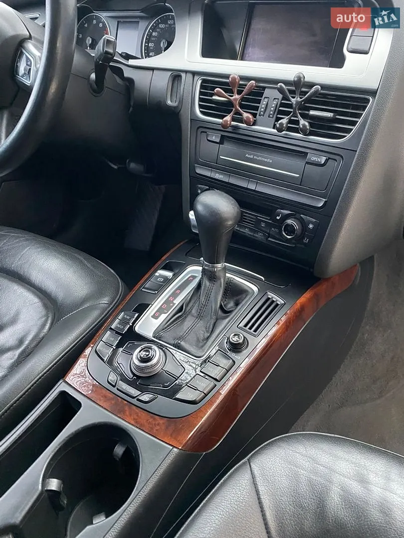 2010 Audi A4 - мініатюра 13