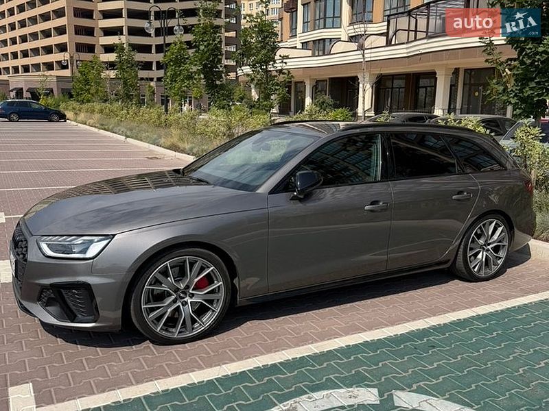 Універсал Audi A4 2019 в Києві