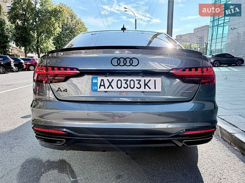 Седан Audi A4 2022 в Харкові
