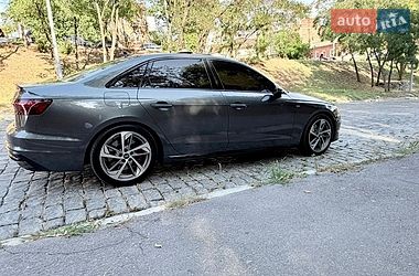 Седан Audi A4 2022 в Харкові