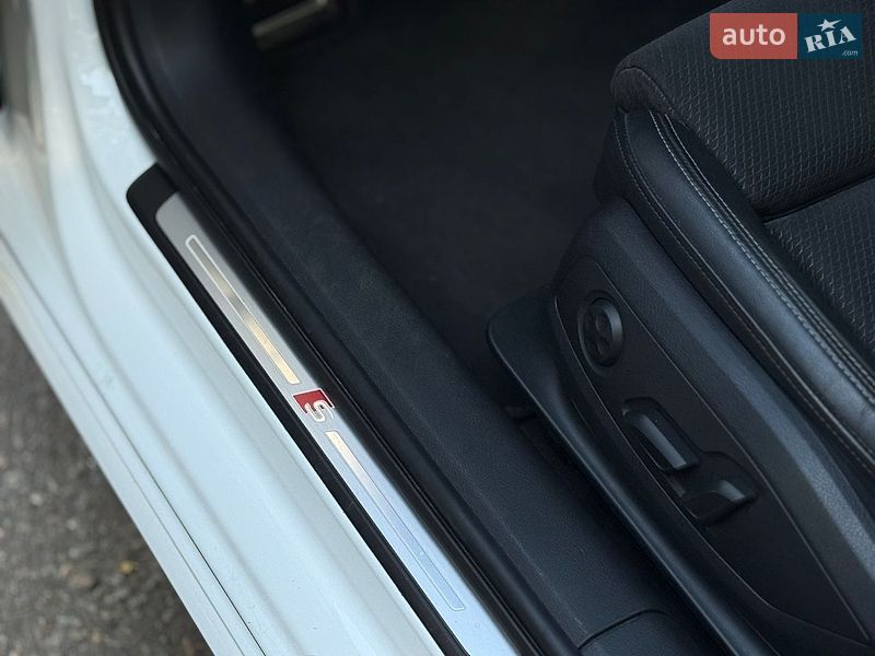 Седан Audi A4 2020 в Біляївці