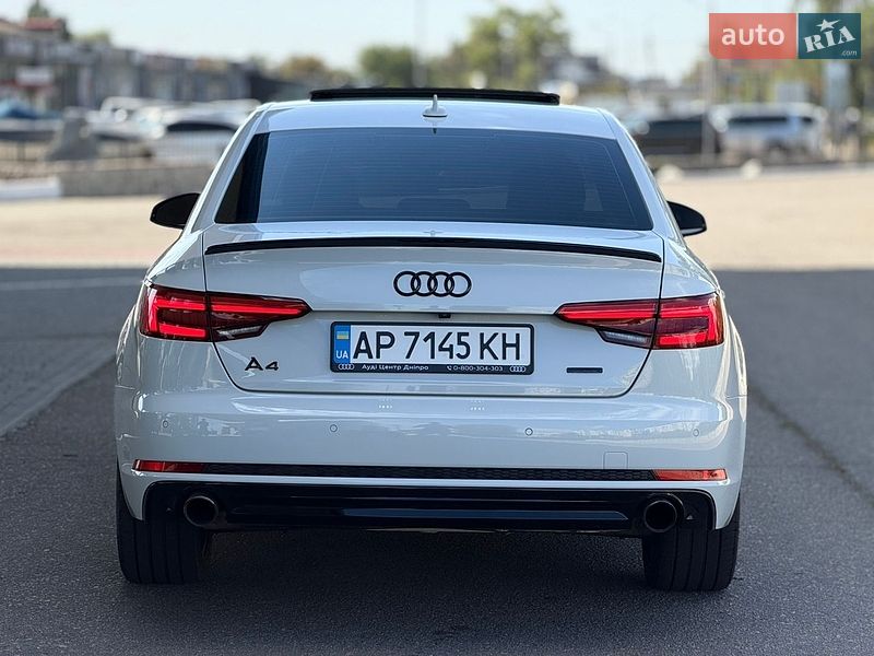 Седан Audi A4 2016 в Днепре
