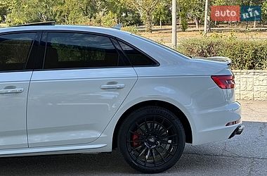 Седан Audi A4 2016 в Днепре