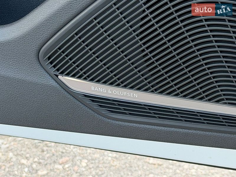Седан Audi A4 2016 в Днепре