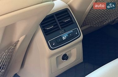 Седан Audi A4 2016 в Днепре