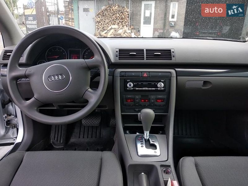 Седан Audi A4 2003 в Костополе