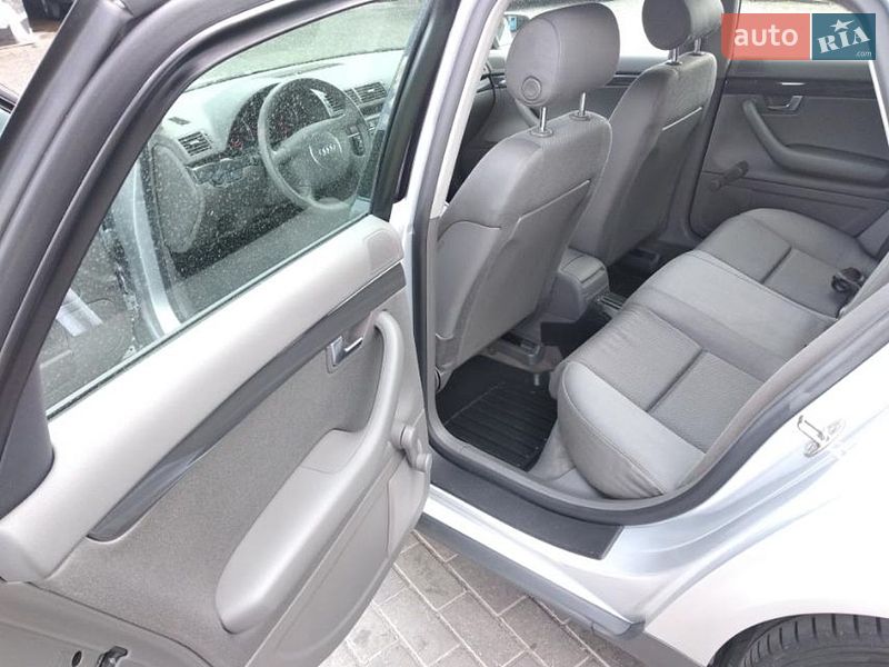 Седан Audi A4 2003 в Костополе