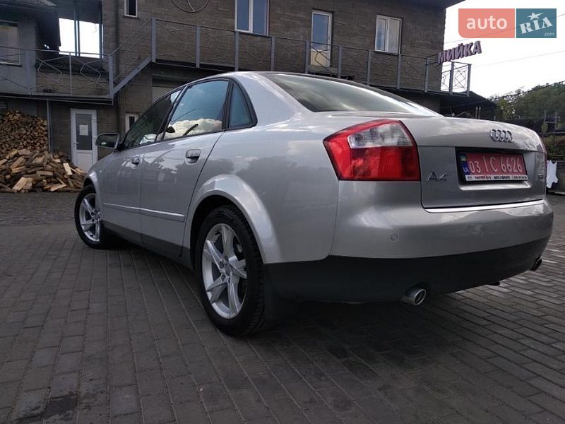 Седан Audi A4 2003 в Костополе
