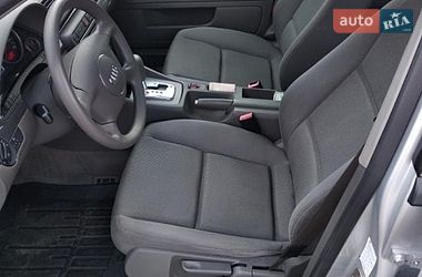 Седан Audi A4 2003 в Костополе