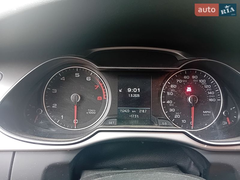 Седан Audi A4 2015 в Жидачові