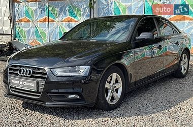 Седан Audi A4 2014 в Киеве