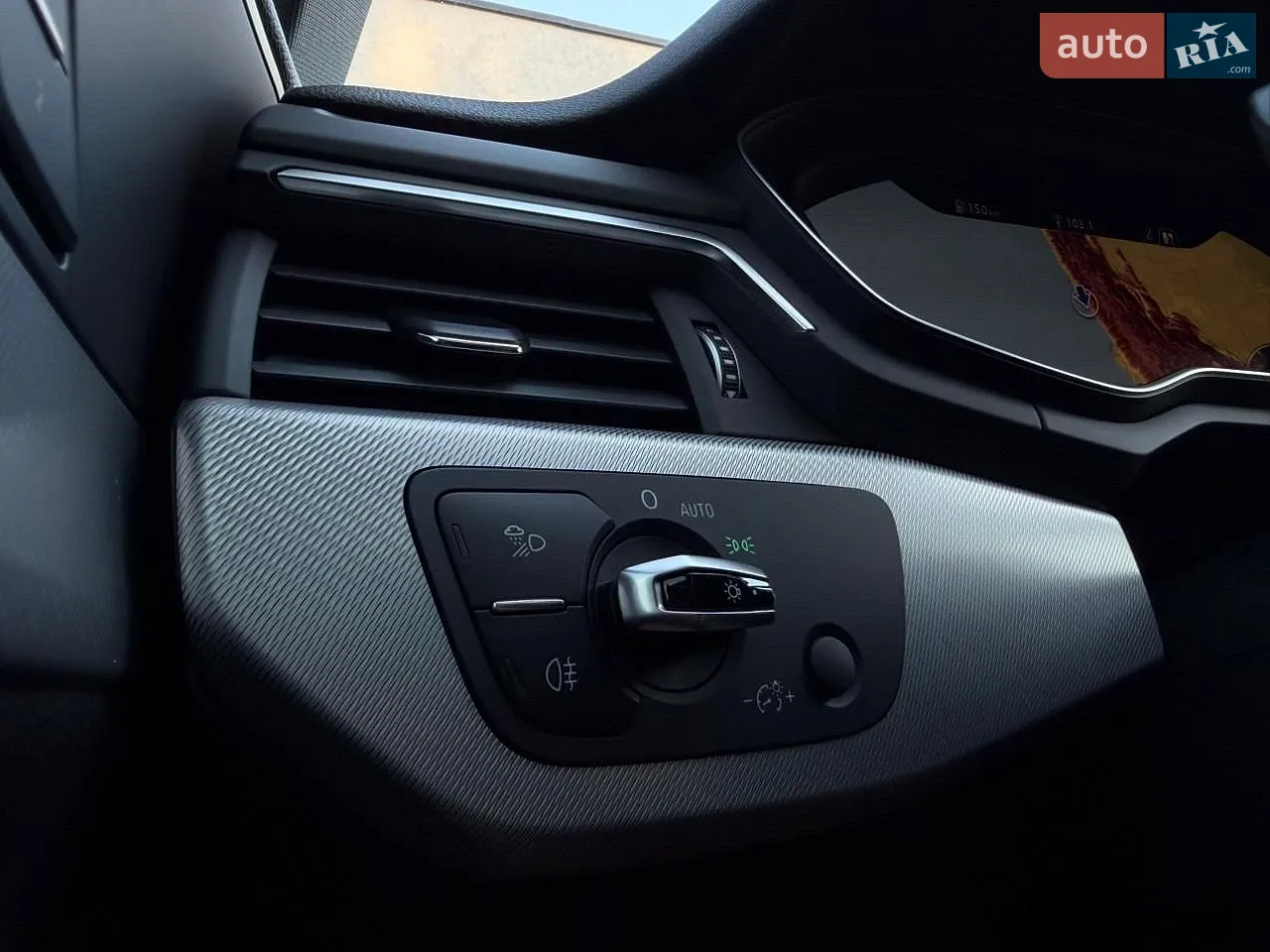 2016 Audi A4 - мініатюра 76