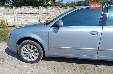 Седан Audi A4 2004 в Валках