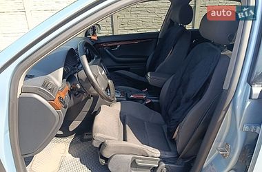 Седан Audi A4 2004 в Валках