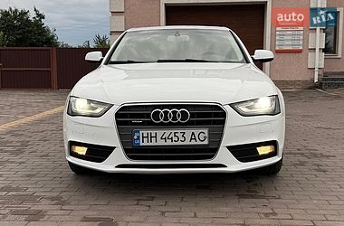 Седан Audi A4 2014 в Бершаді