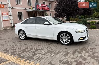Седан Audi A4 2014 в Бершаді