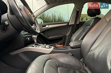 Седан Audi A4 2014 в Бершаді