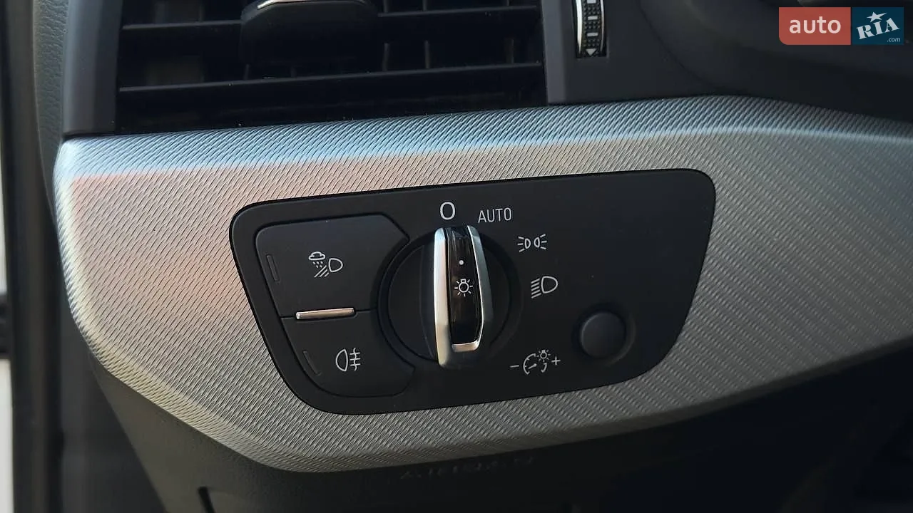 2016 Audi A4 - мініатюра 21