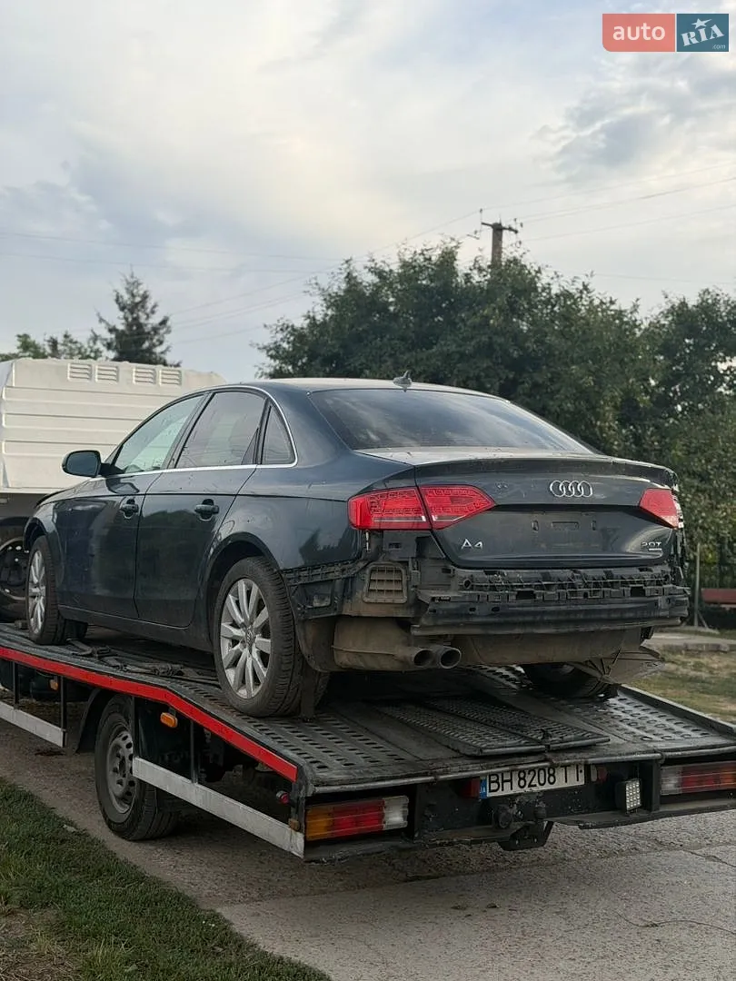 2011 Audi A4 - фото 1