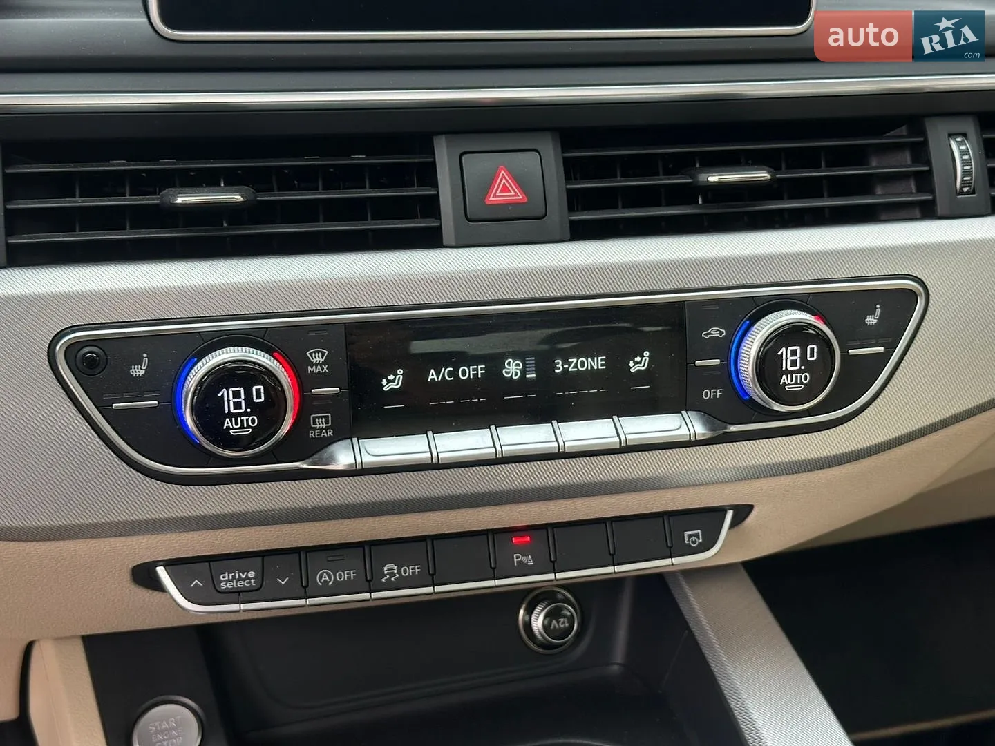 2016 Audi A4 - мініатюра 32