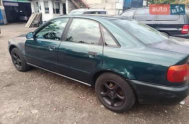 Седан Audi A4 1996 в Киеве