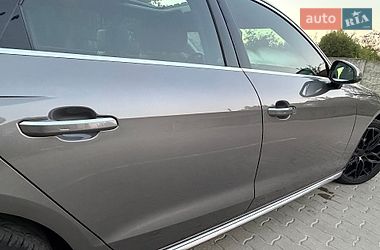 Седан Audi A4 2020 в Львові