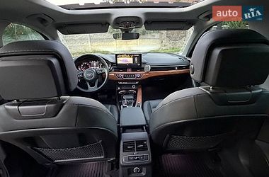 Седан Audi A4 2020 в Львові