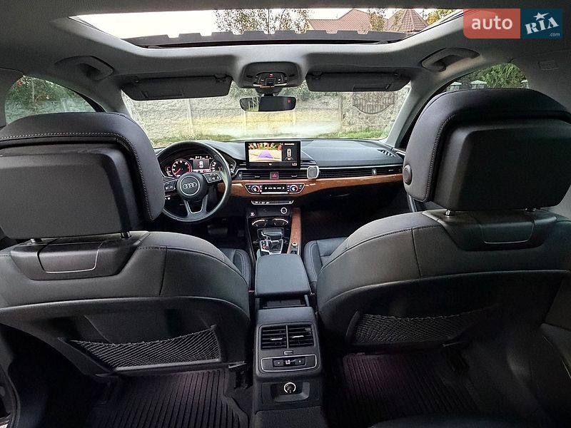 Седан Audi A4 2020 в Львові