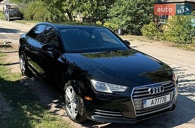 Седан Audi A4 2017 в Кропивницком