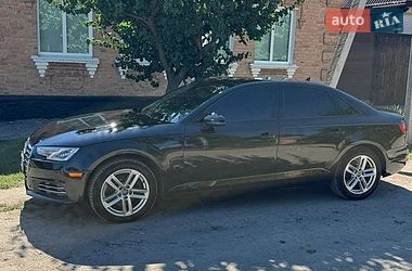 Седан Audi A4 2017 в Кропивницком