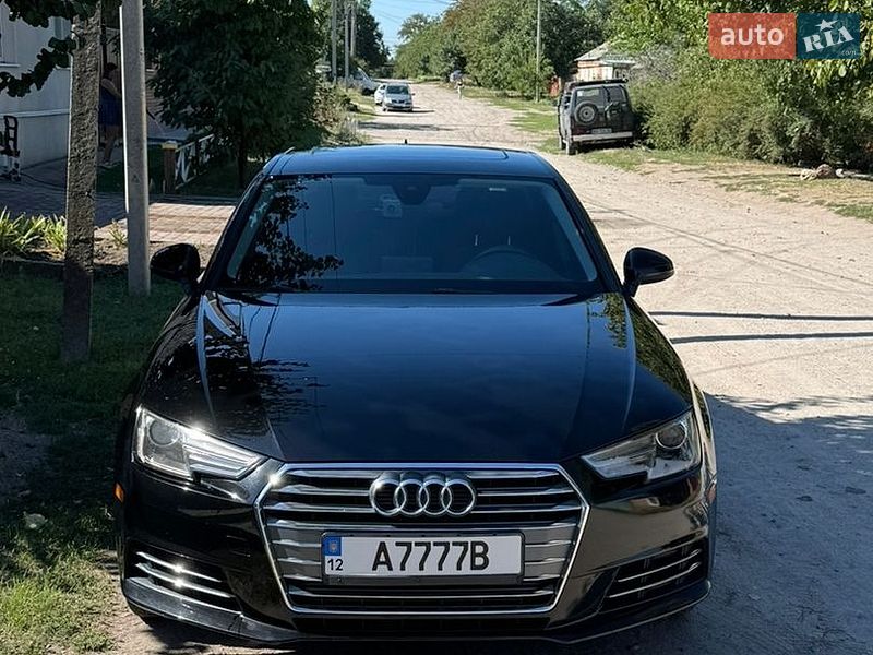Седан Audi A4 2017 в Кропивницком