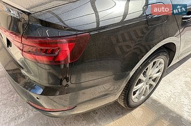 Седан Audi A4 2018 в Рівному