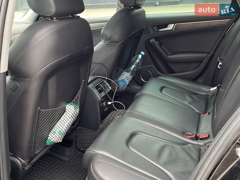 Седан Audi A4 2013 в Києві