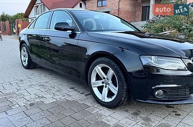 Седан Audi A4 2011 в Львові