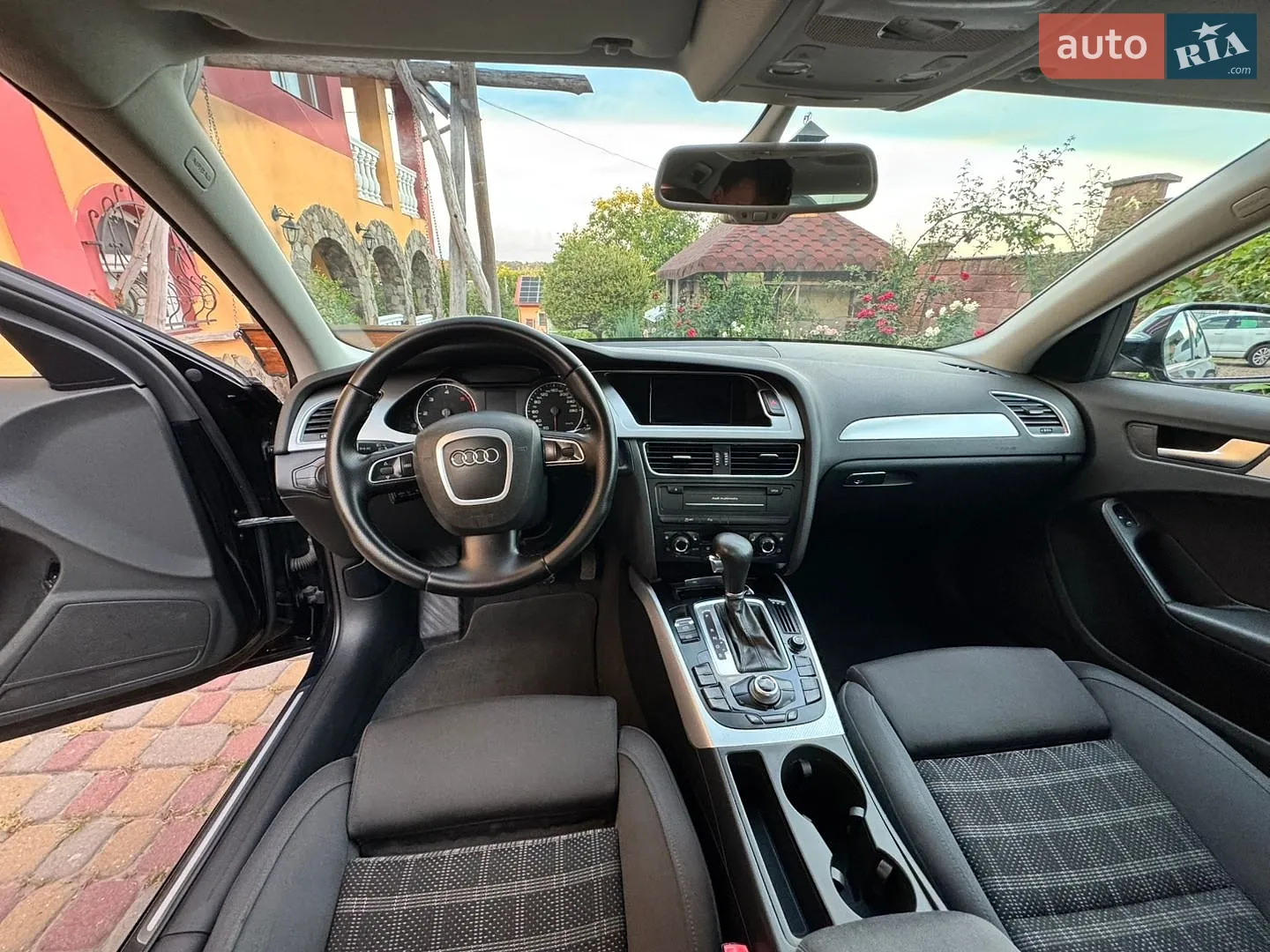 2011 Audi A4 - мініатюра 11