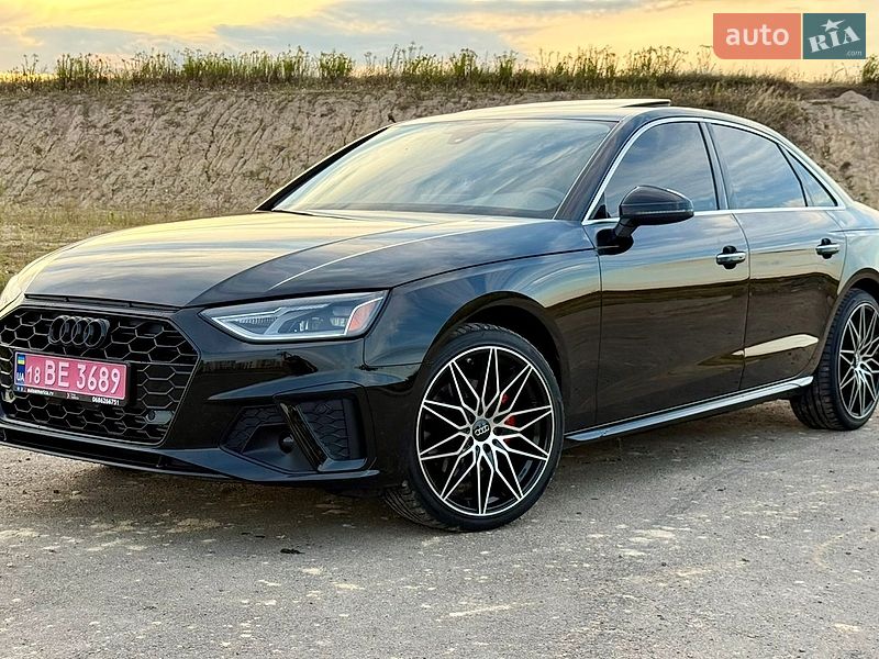 Седан Audi A4 2020 в Ровно