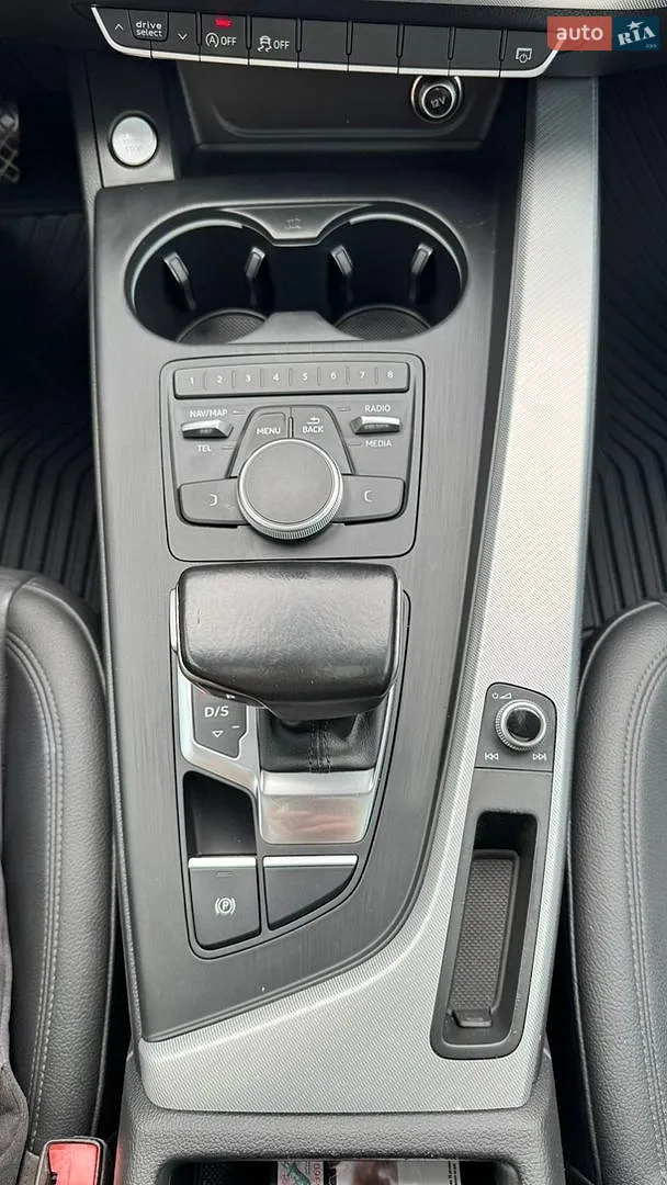 2016 Audi A4 - мініатюра 30