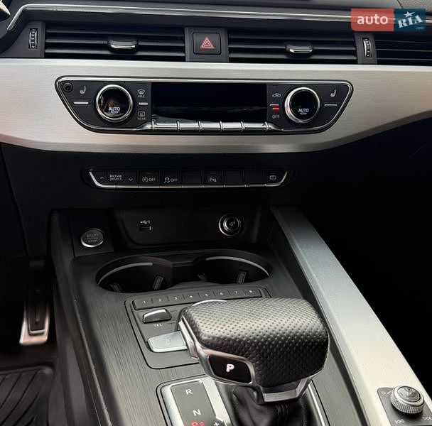 Седан Audi A4 2018 в Харкові