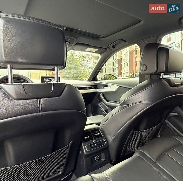 Седан Audi A4 2018 в Харкові
