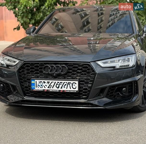 Седан Audi A4 2018 в Харкові