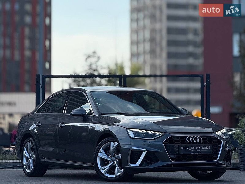 Audi A4, фото з оголошення