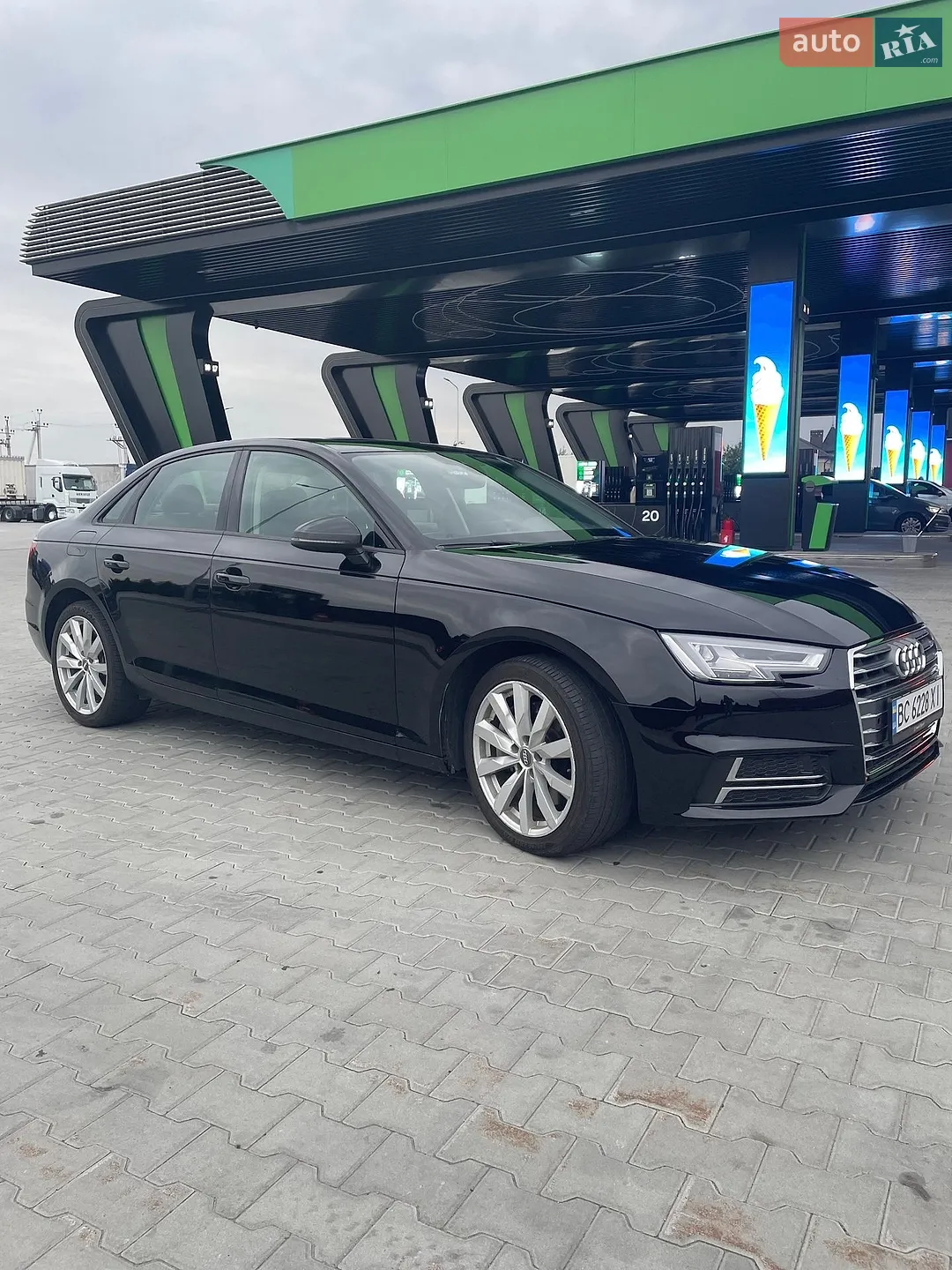2016 Audi A4 - мініатюра 5