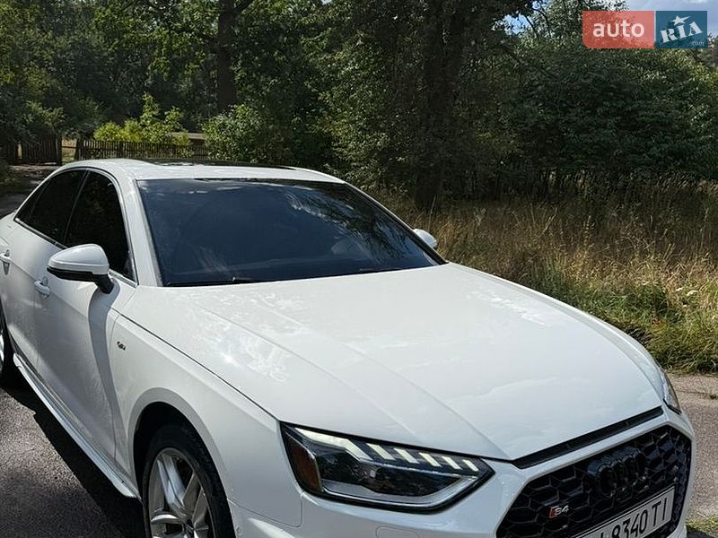 Седан Audi A4 2020 в Києві