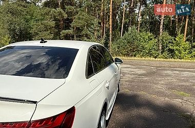 Седан Audi A4 2020 в Києві