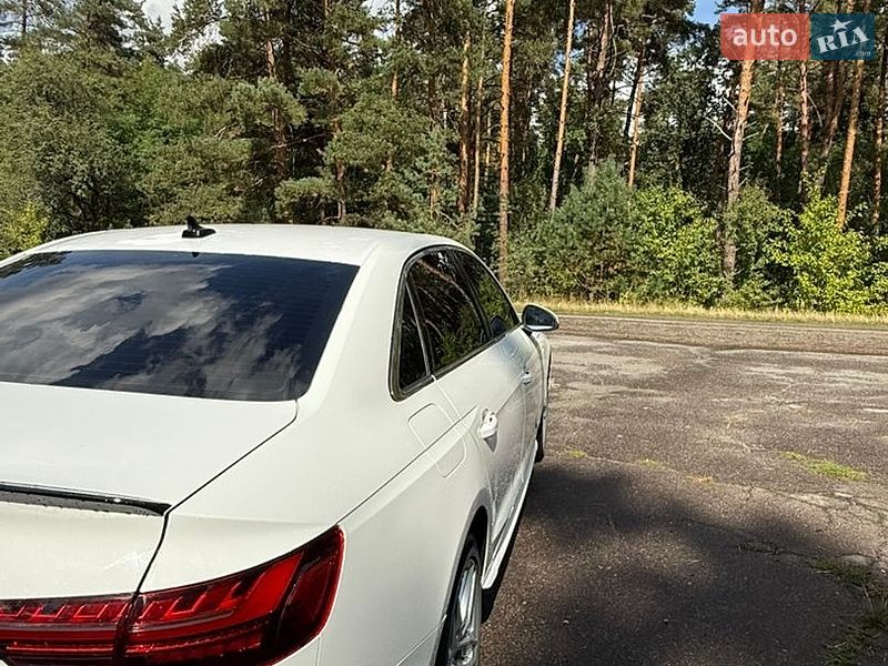 Седан Audi A4 2020 в Києві