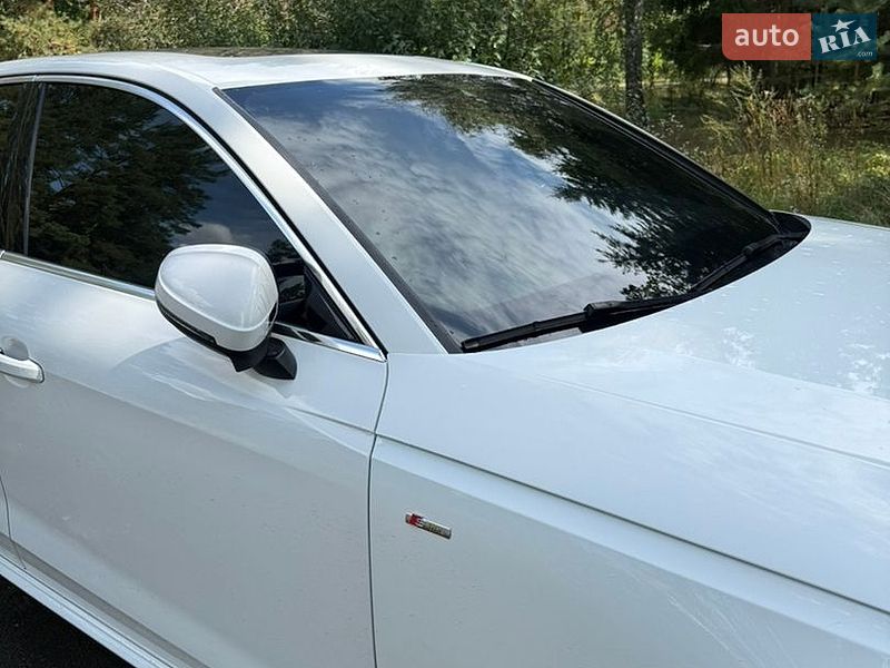 Седан Audi A4 2020 в Києві