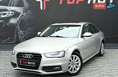 Седан Audi A4 2015 в Львові